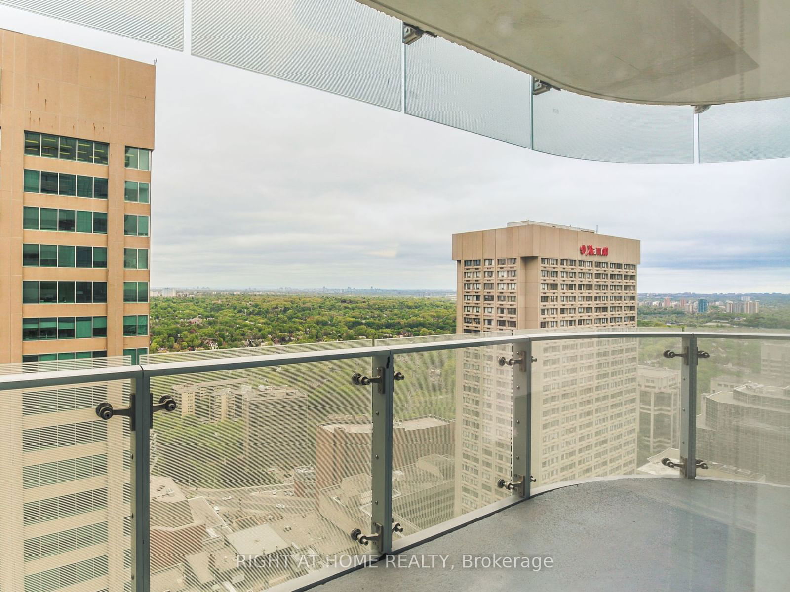 1 Bloor St E, unit 3312 for rent - image #18