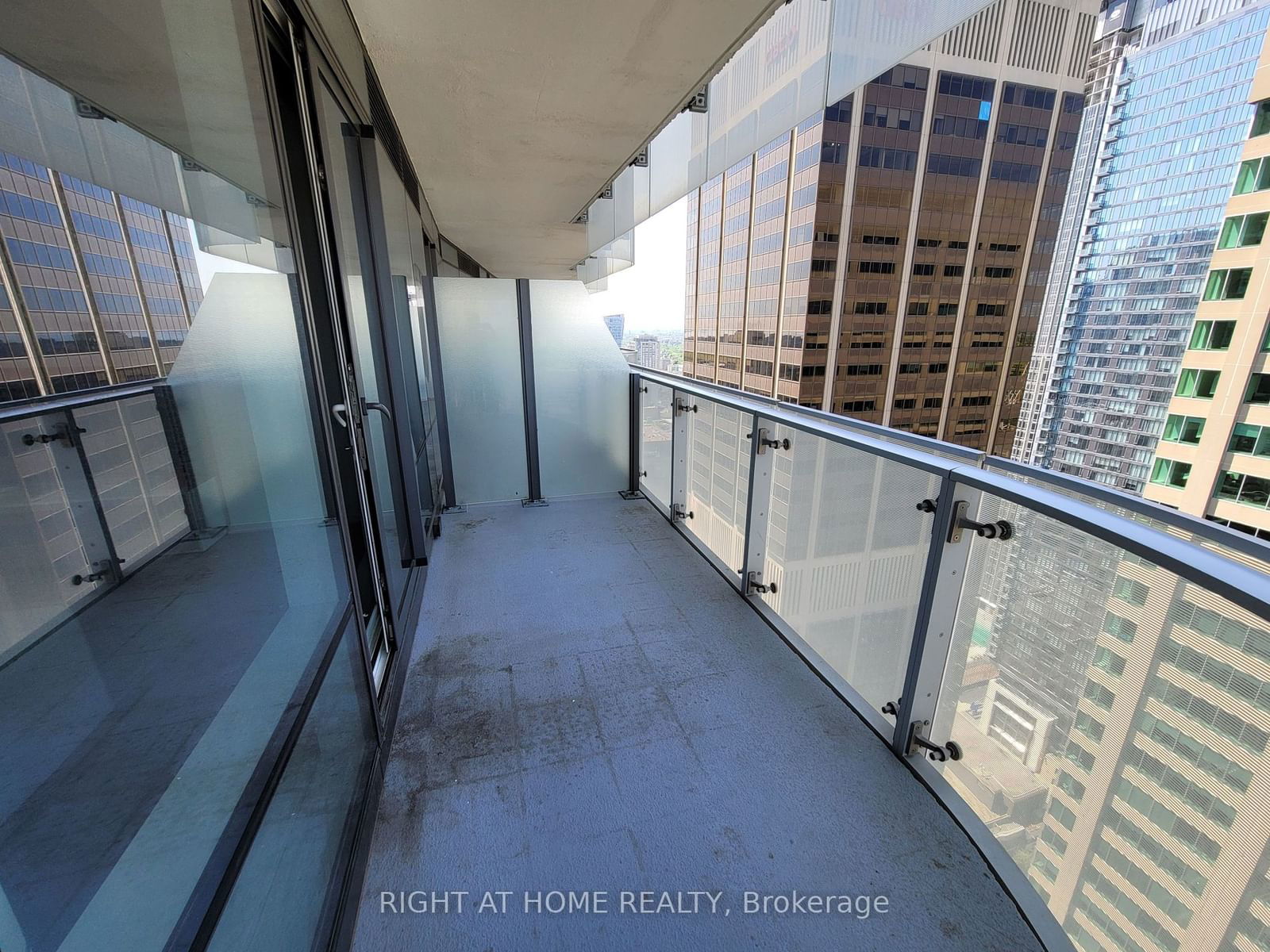 1 Bloor St E, unit 3312 for rent - image #23