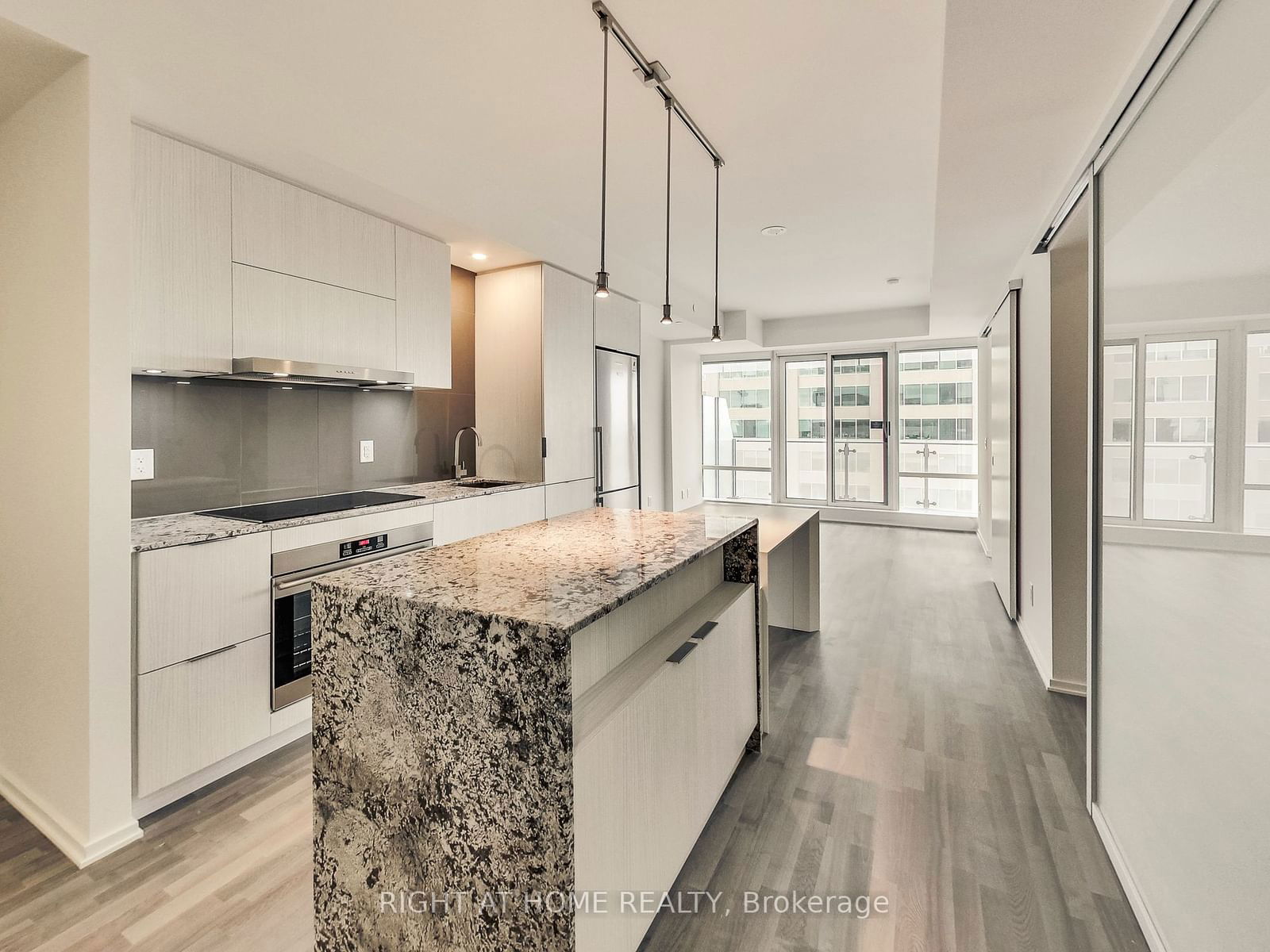 1 Bloor St E, unit 3312 for rent - image #3