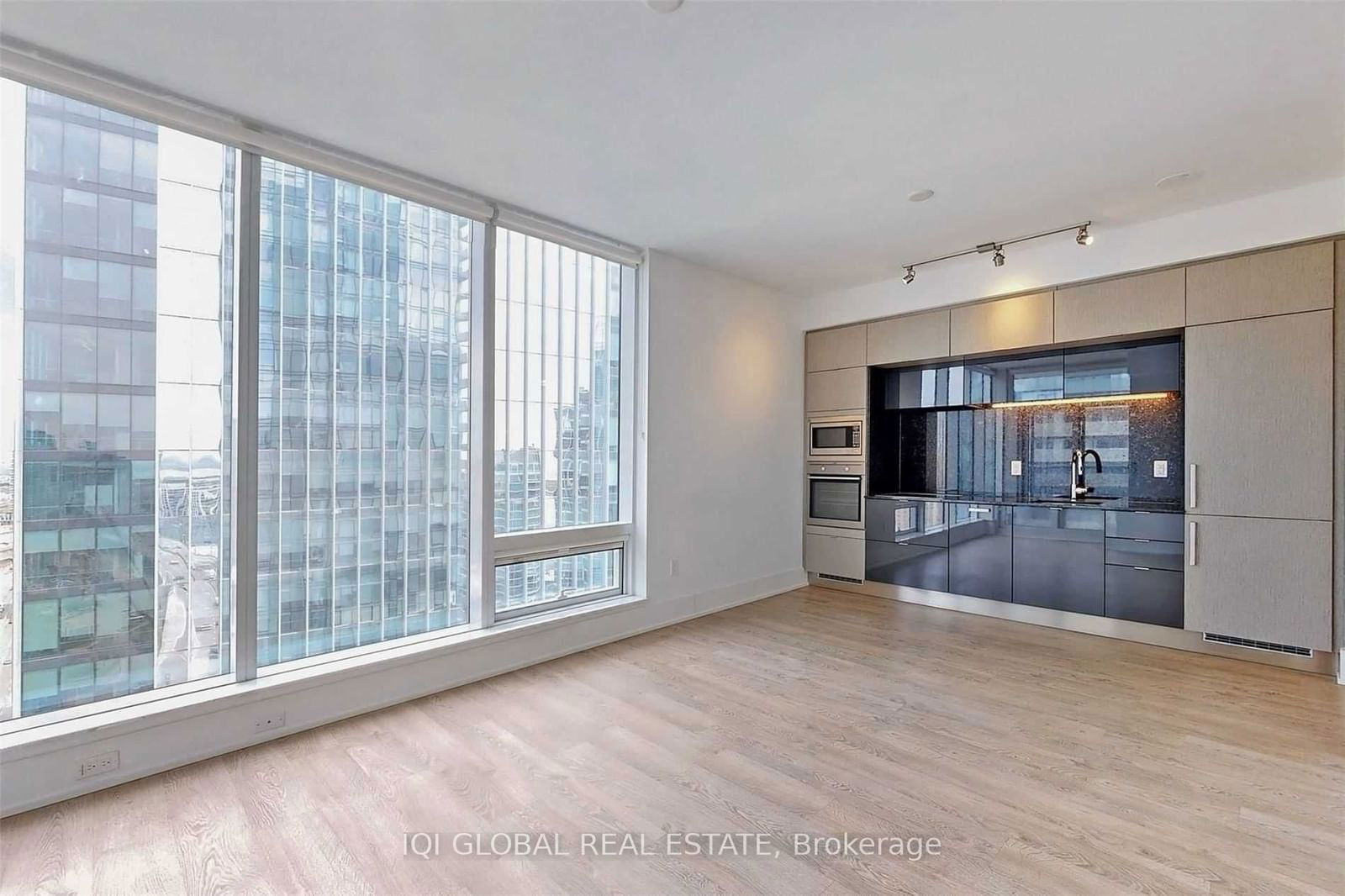 10 York St, unit 3003 for rent - image #10