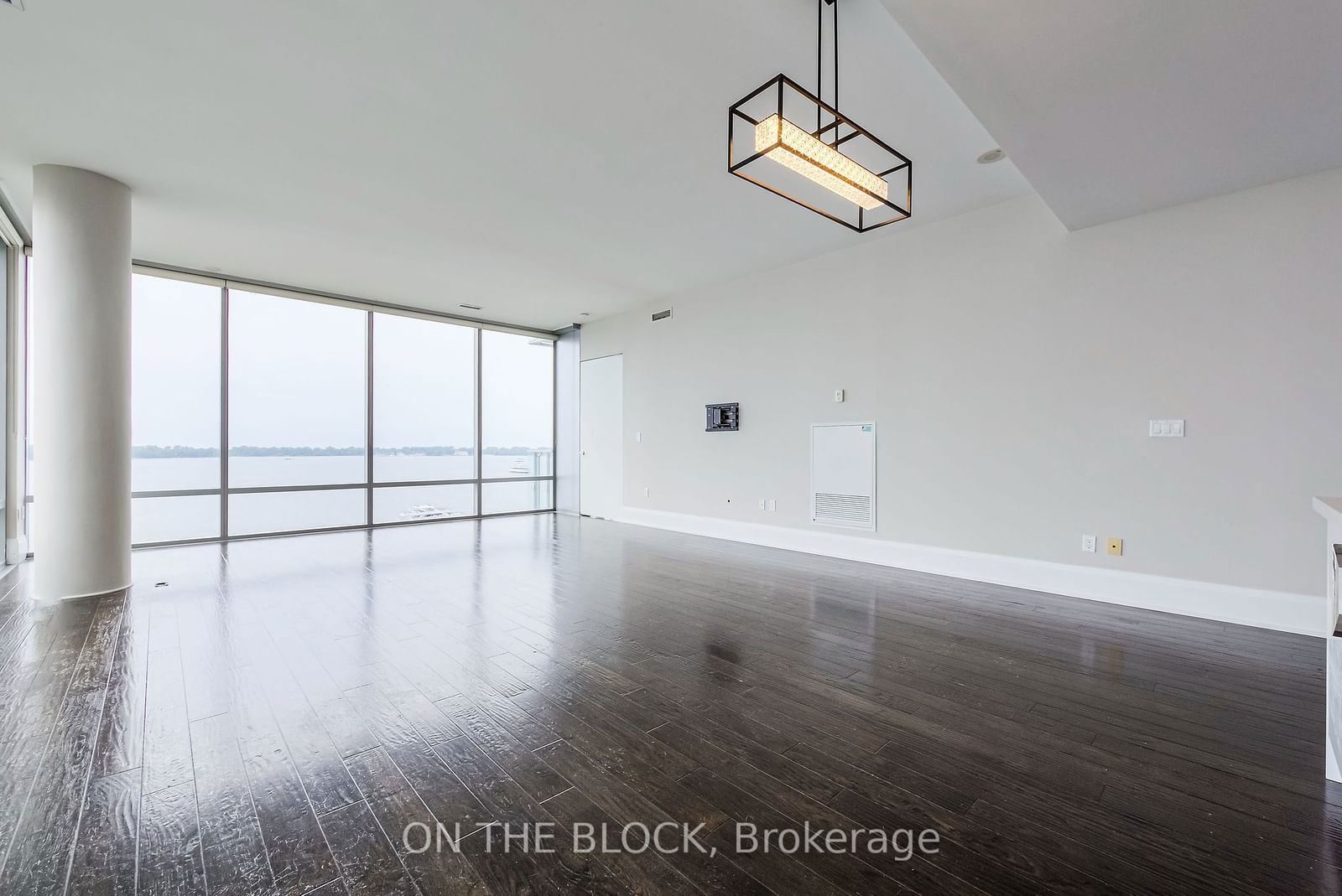 39 Queens Quay E, unit 814 for rent - image #12