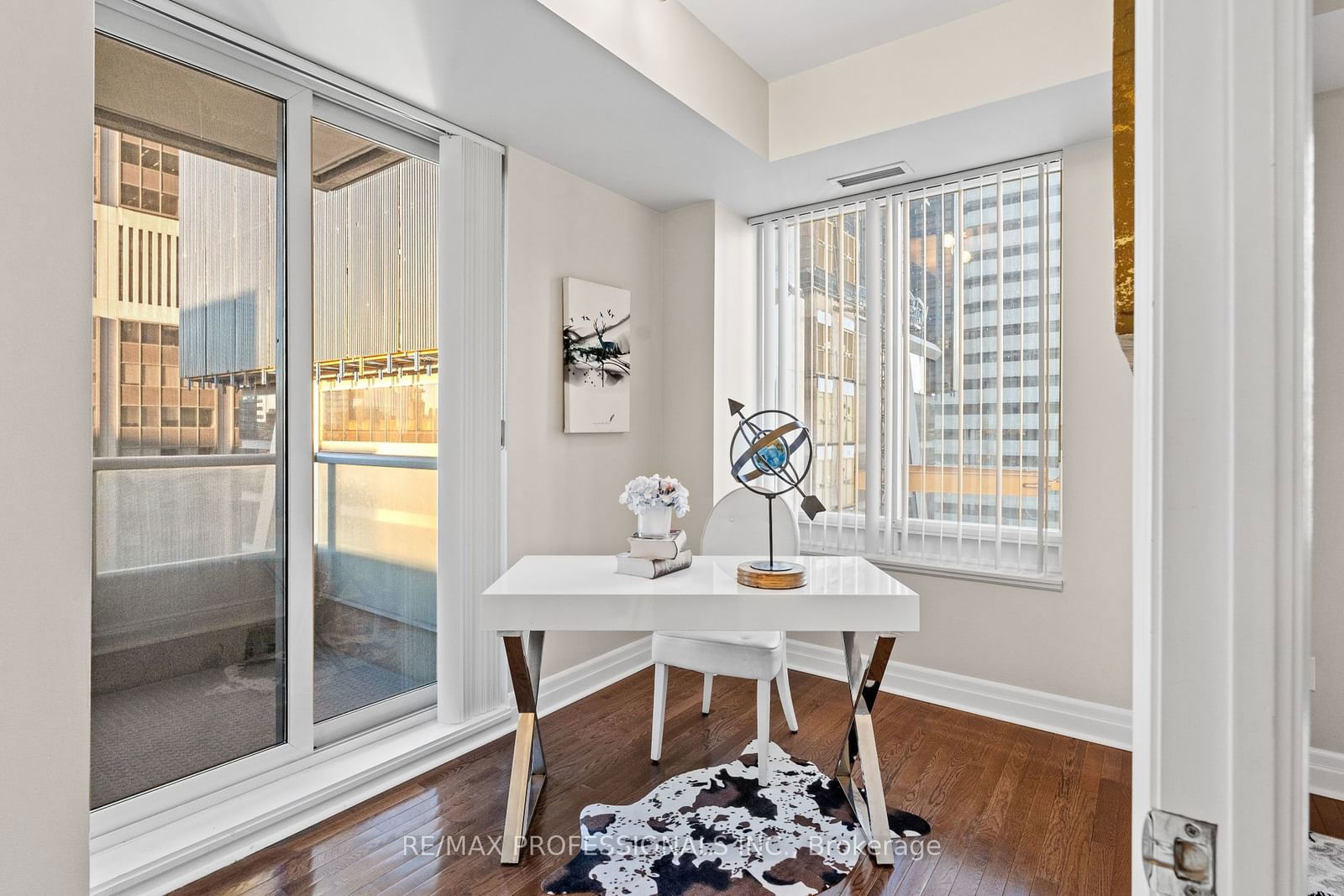 35 Balmuto St, unit 2104 for sale - image #11