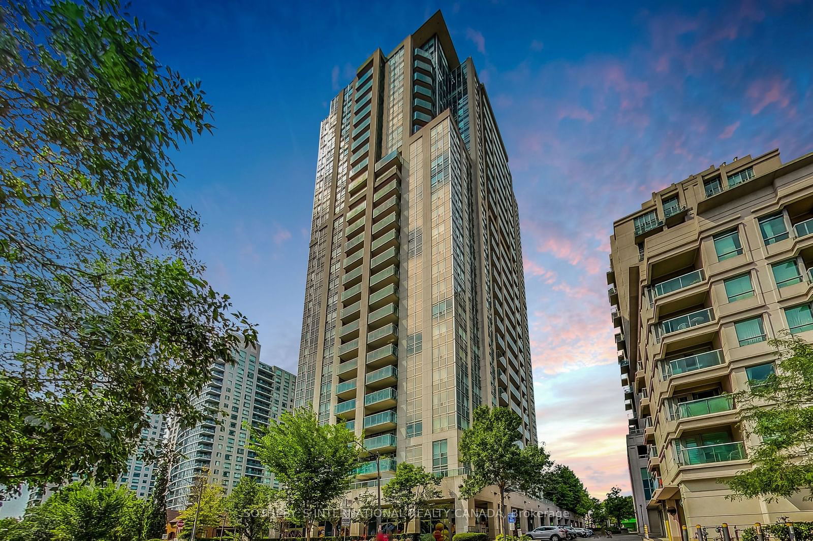 16 Harrison Garden Blvd, unit 601 for sale - image #40