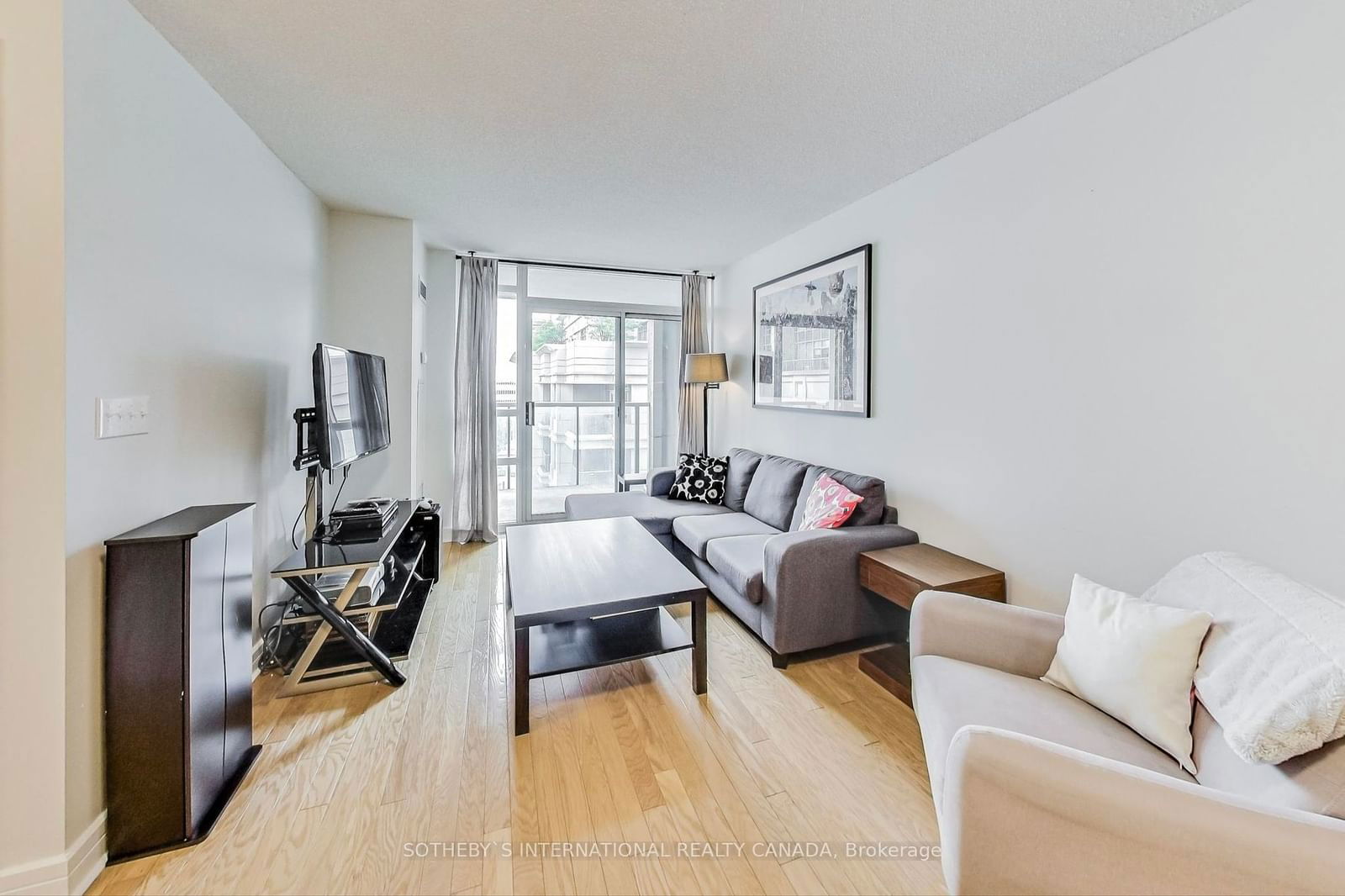 16 Harrison Garden Blvd, unit 601 for sale