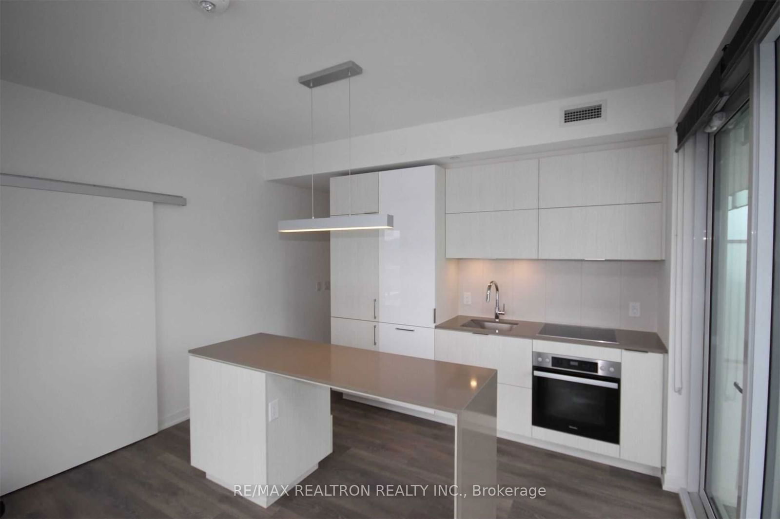 15 Lower Jarvis St, unit 1210 for rent - image #5