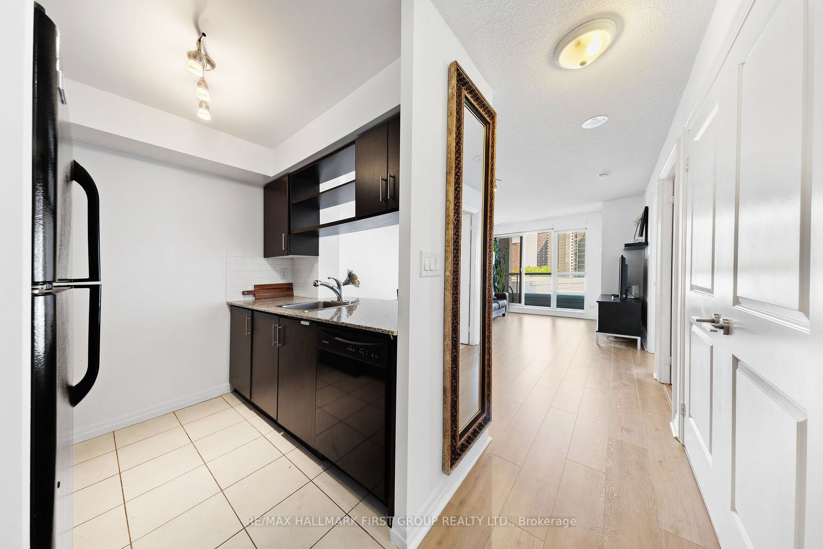 30 Herons Hill Way, unit 603 for sale - image #3