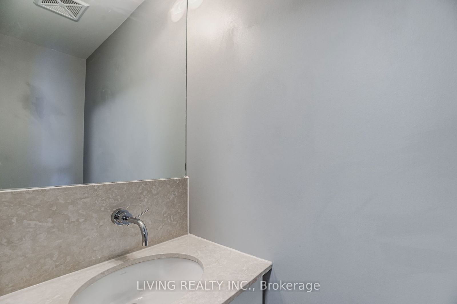 59 East Liberty St, unit 2001 for rent - image #19