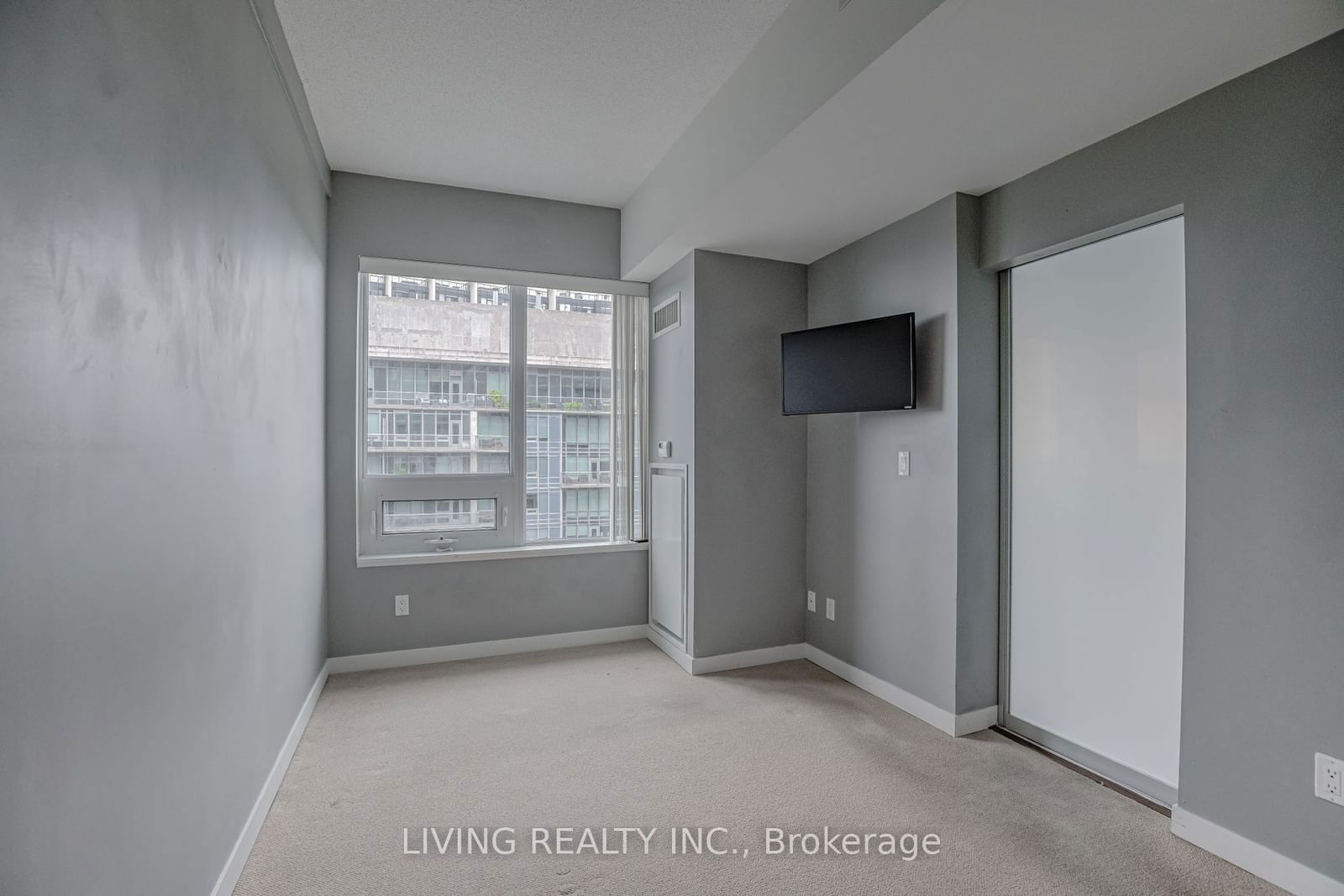 59 East Liberty St, unit 2001 for rent - image #23