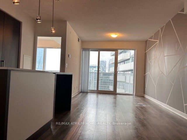 100 Harbour St, unit 5106 for rent - image #2