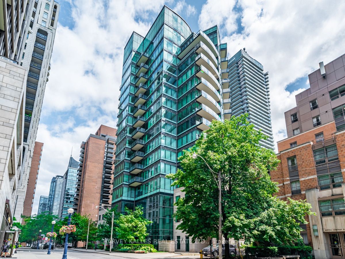 77 Charles St W, unit 701 for rent - image #1