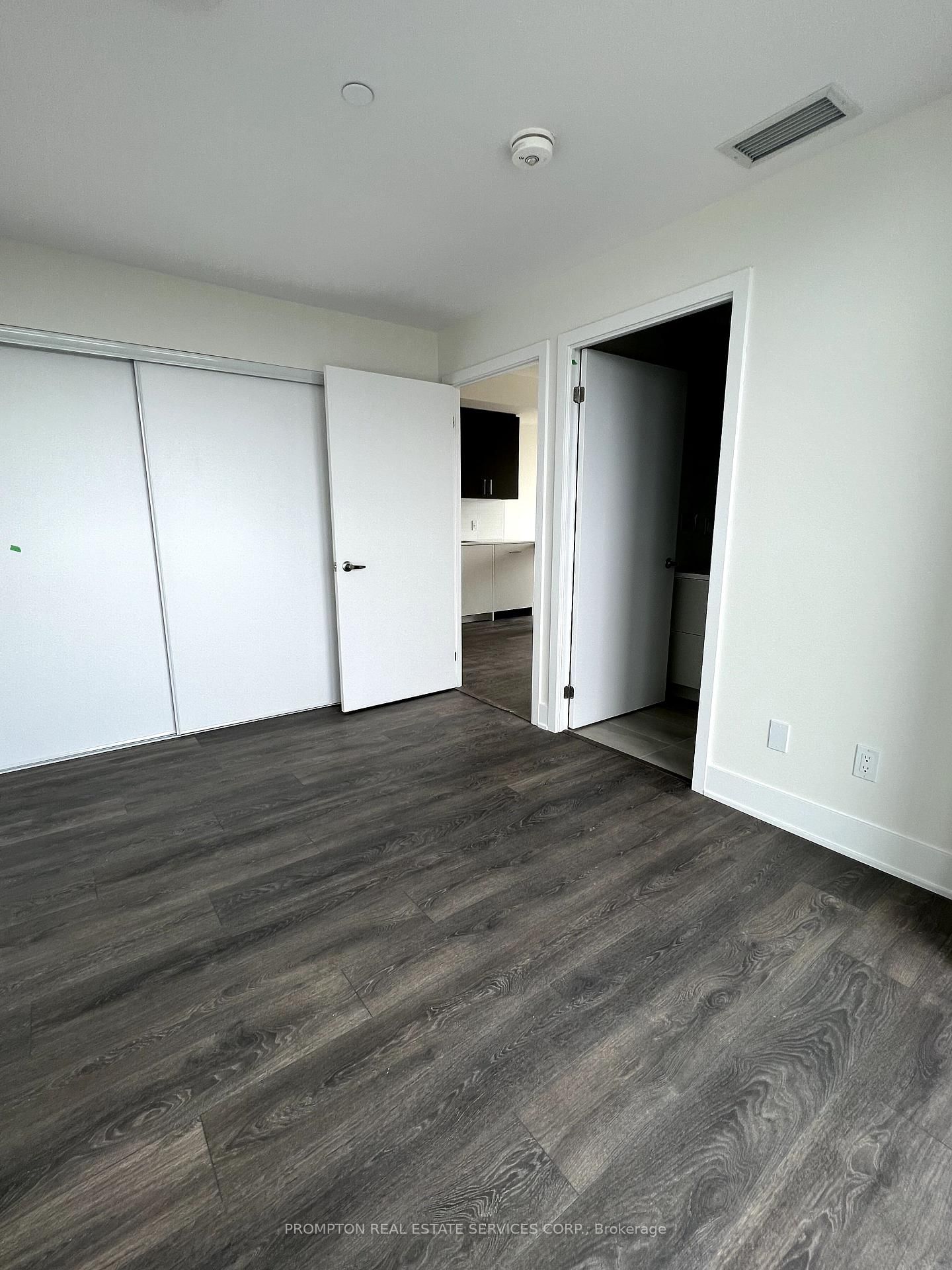 188 Fairview Mall Dr, unit 2303 for rent