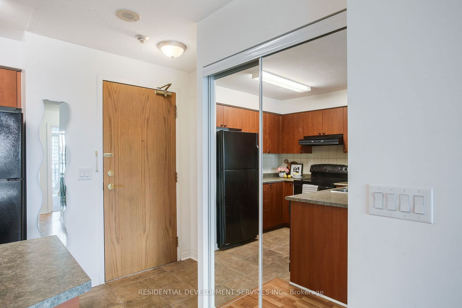 5508 Yonge St, unit 1511 for rent - image #4