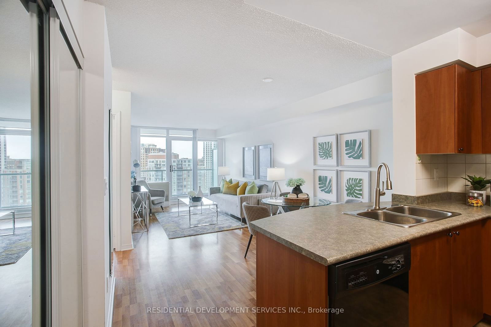 5508 Yonge St, unit 1511 for rent - image #5