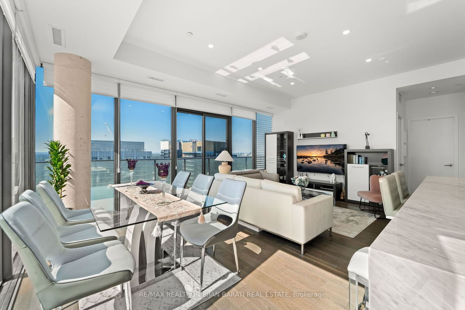 185 Roehampton Ave, unit PH 02 for sale - image #6