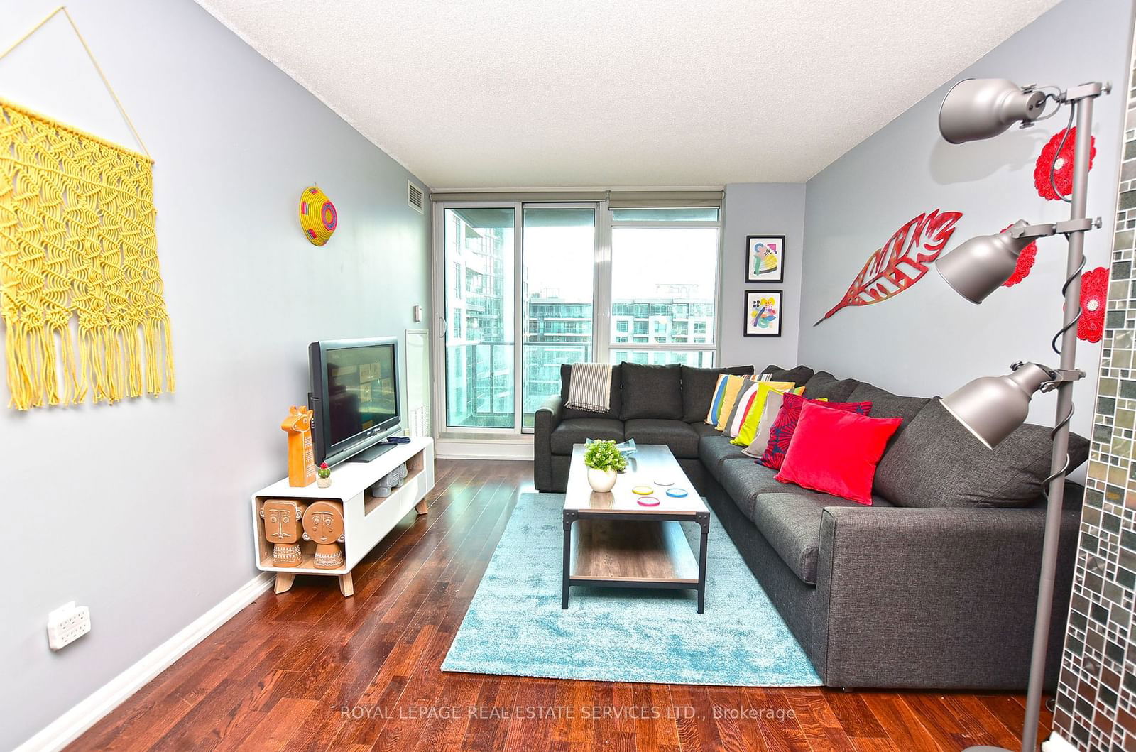 209 Fort York Blvd, unit 660 for rent - image #7