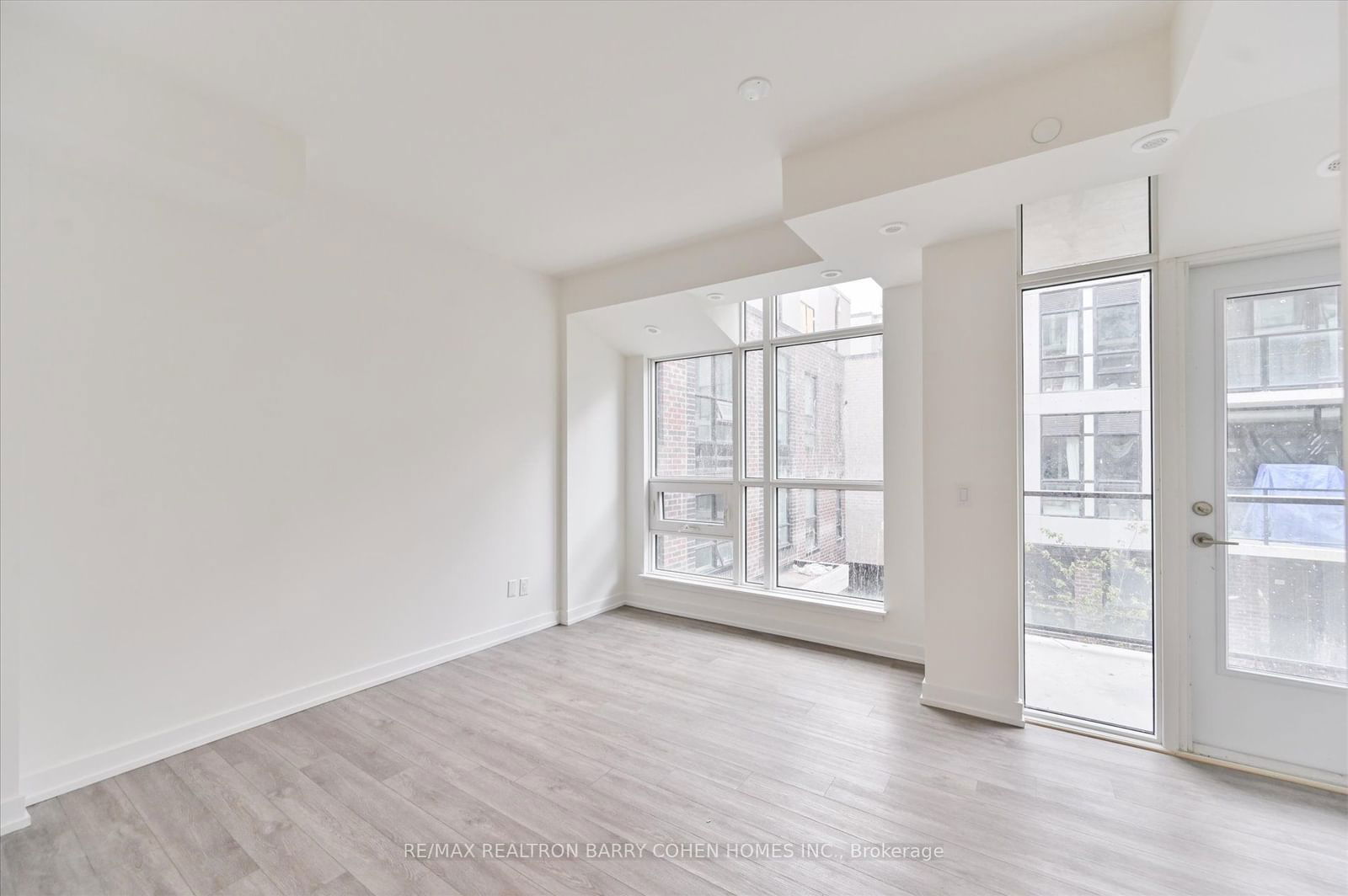 847 Sheppard Ave W, unit 24 for rent - image #11