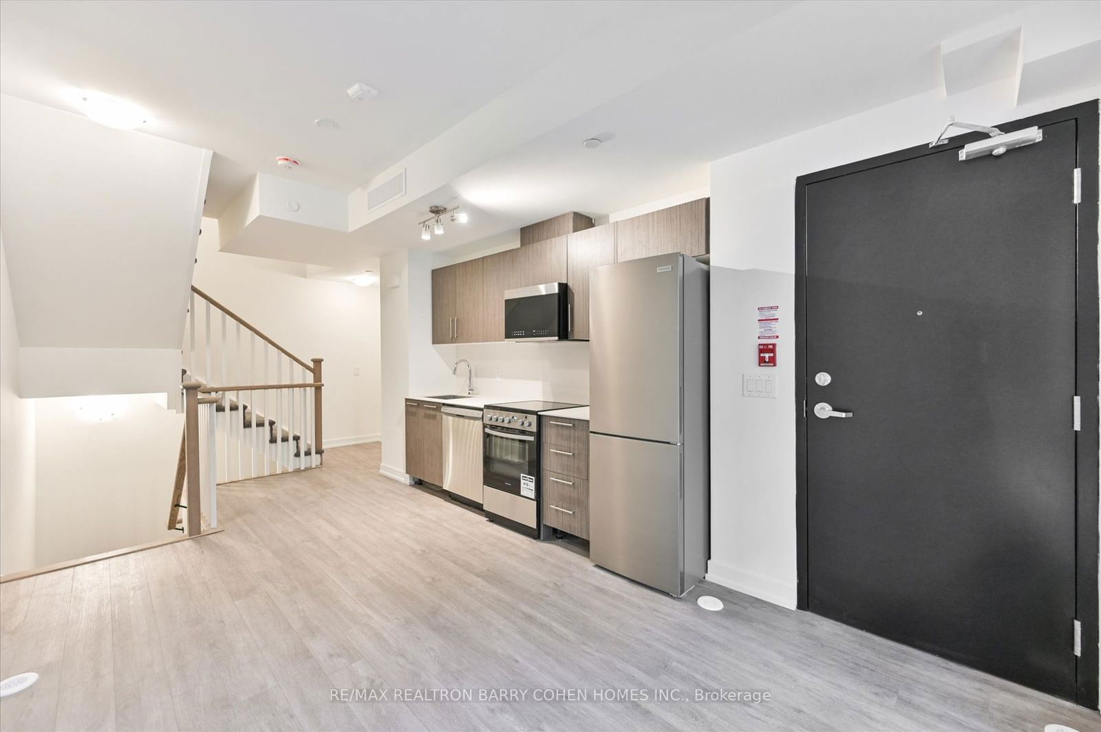 847 Sheppard Ave W, unit 24 for rent