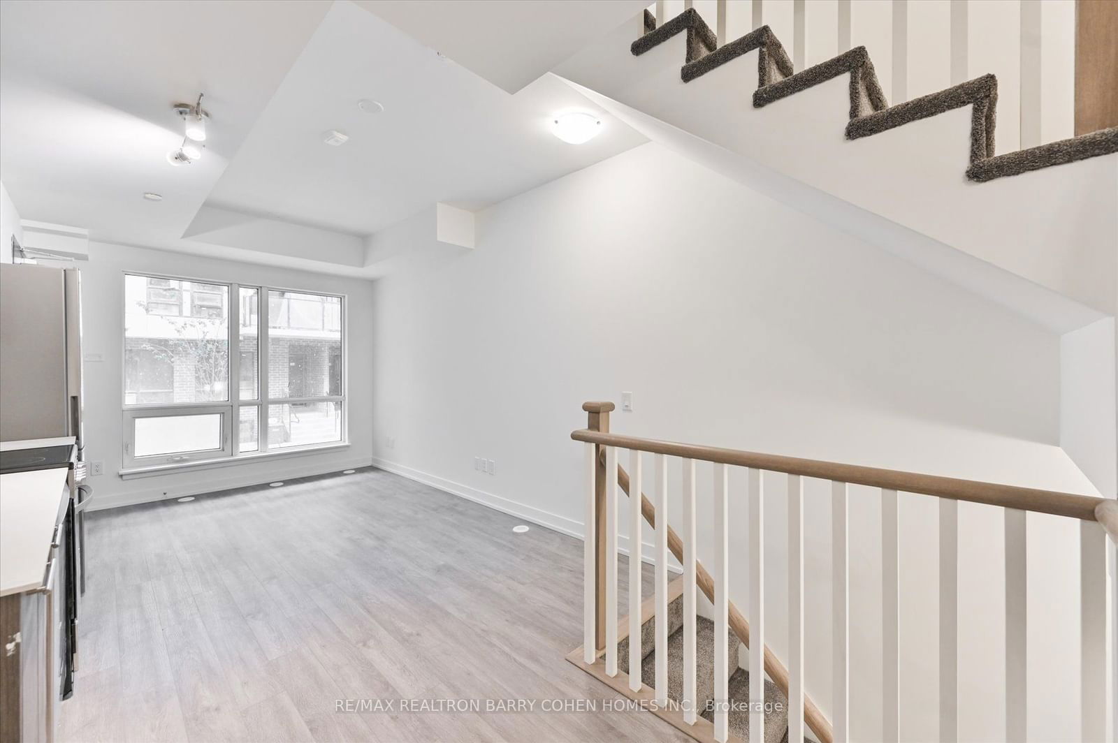 847 Sheppard Ave W, unit 24 for rent - image #8