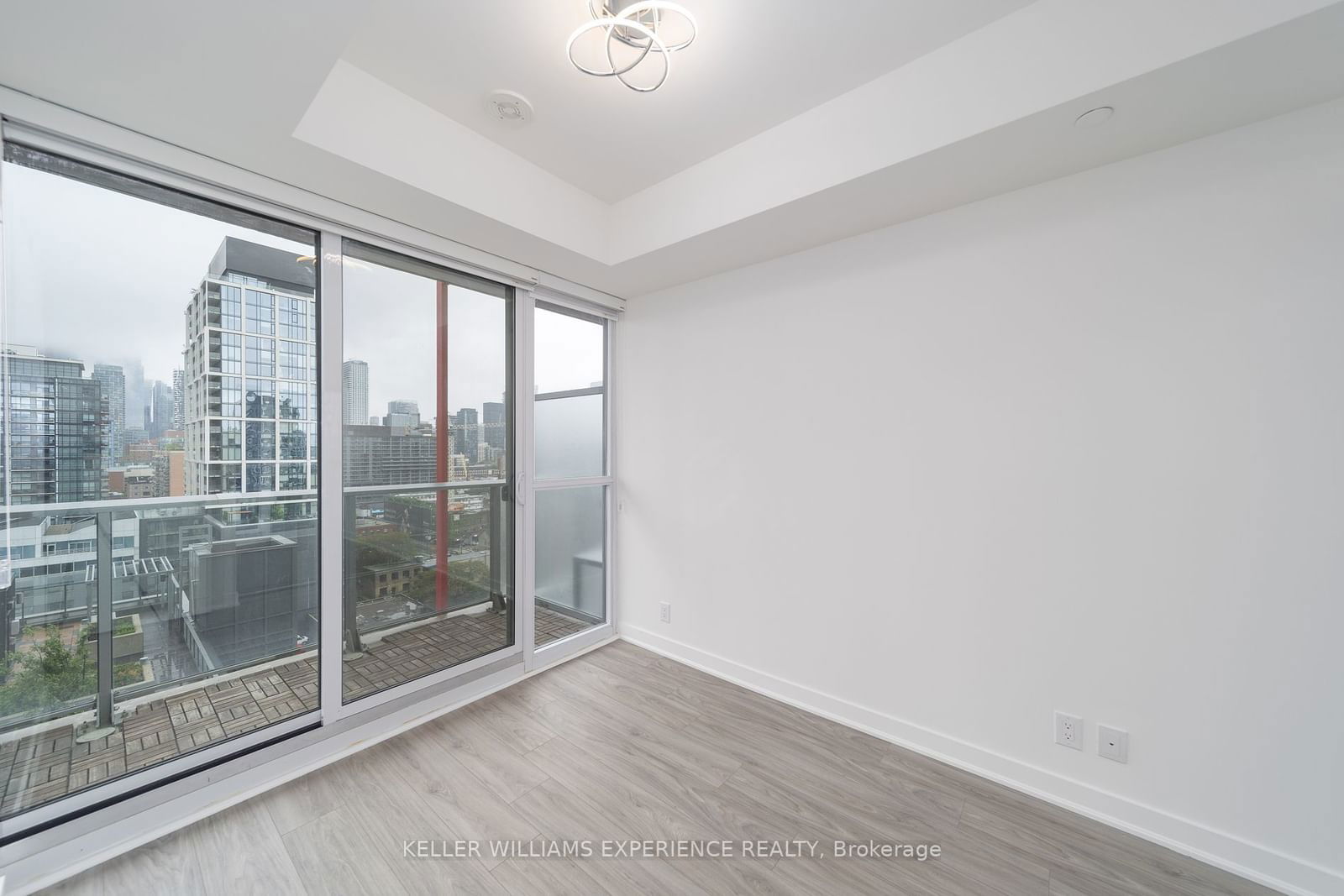 120 Parliament St, unit 1312 for sale