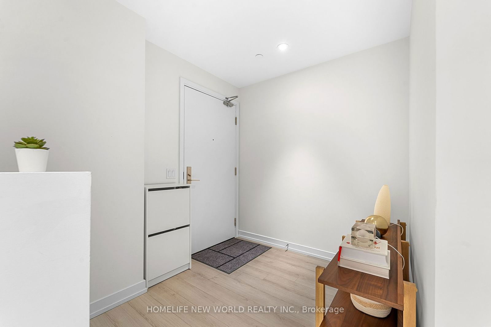 33 Helendale Ave, unit 103 for sale - image #21