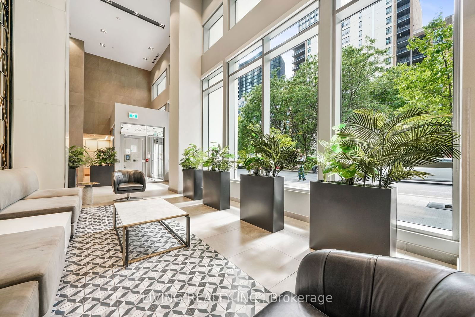 77 Mutual St, unit 1701 for sale - image #3