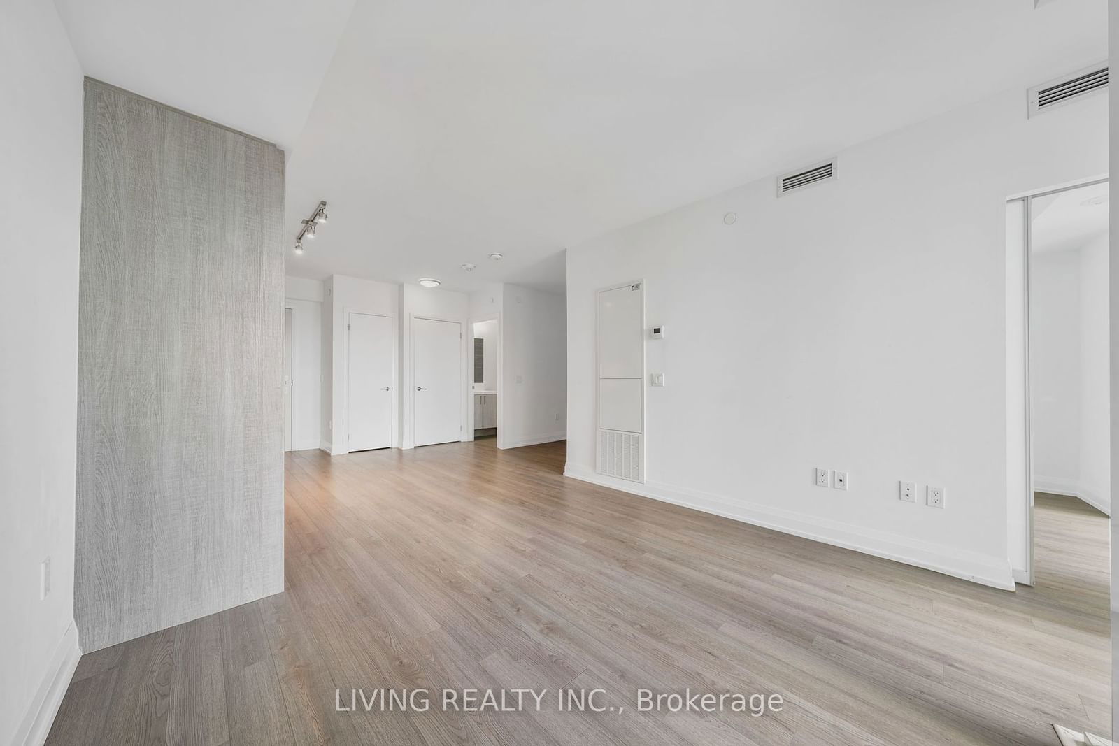 77 Mutual St, unit 1701 for sale - image #8