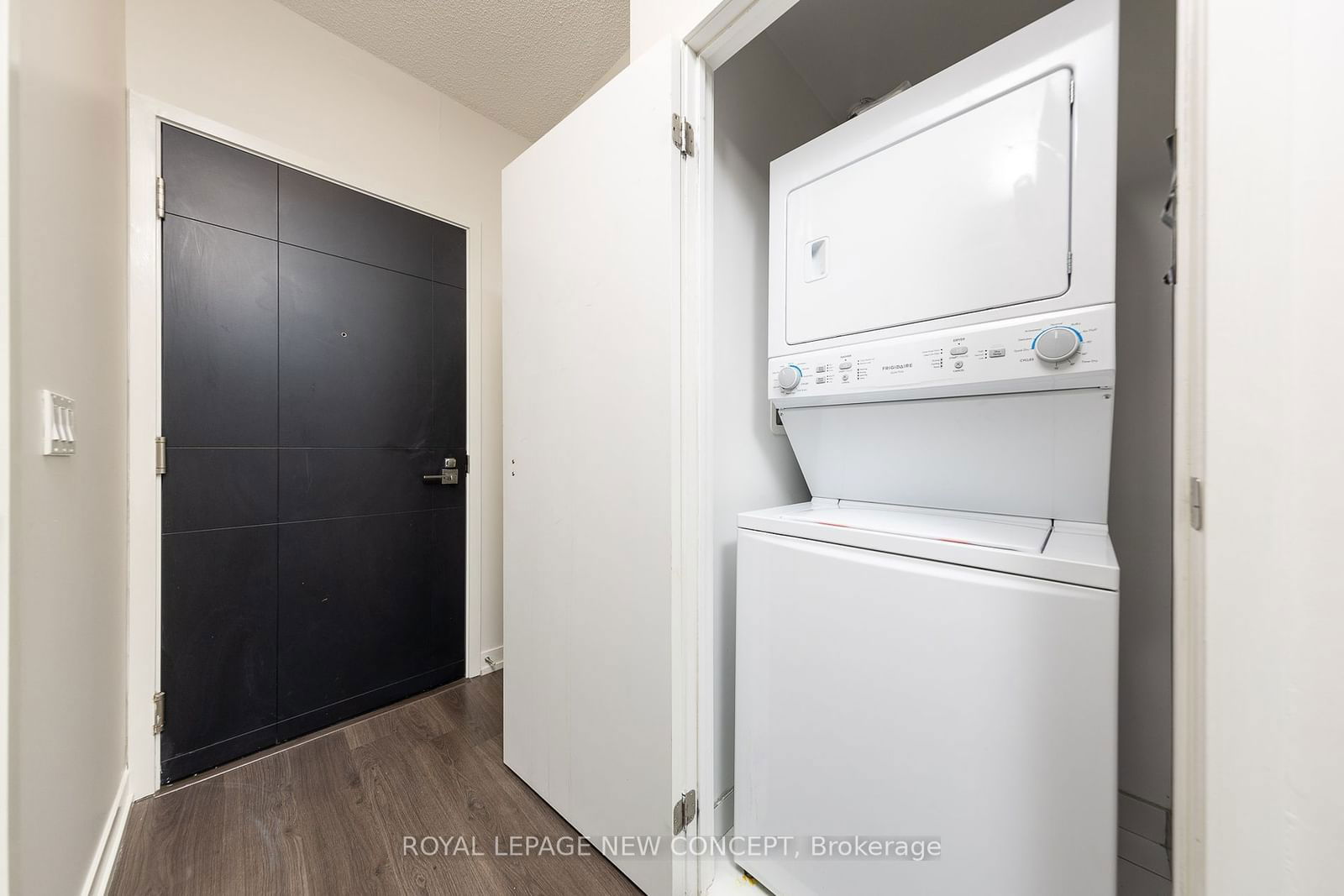 98 LILLIAN St N, unit 413 for sale - image #30