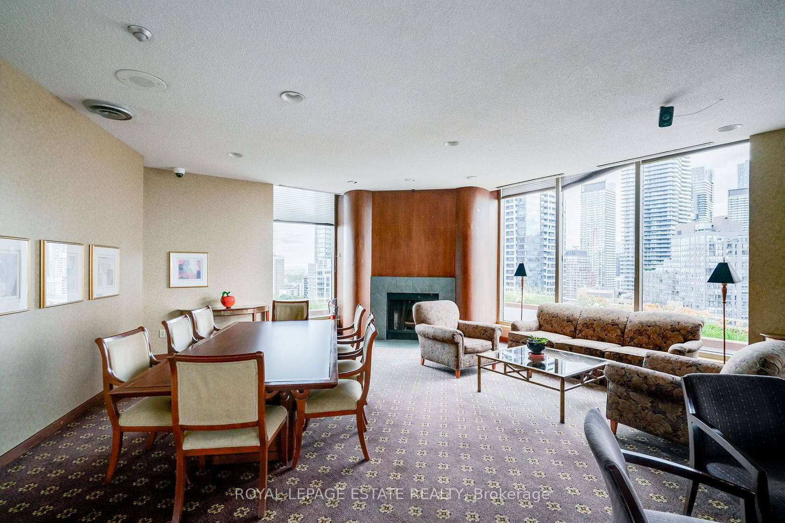 1055 Bay St, unit 205 for sale - image #17