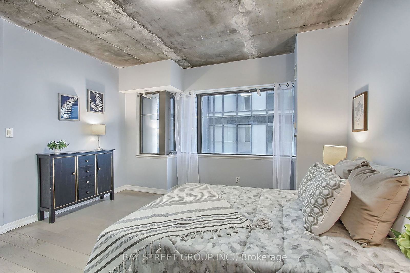 22 Wellesley St E, unit 1508 for sale - image #29