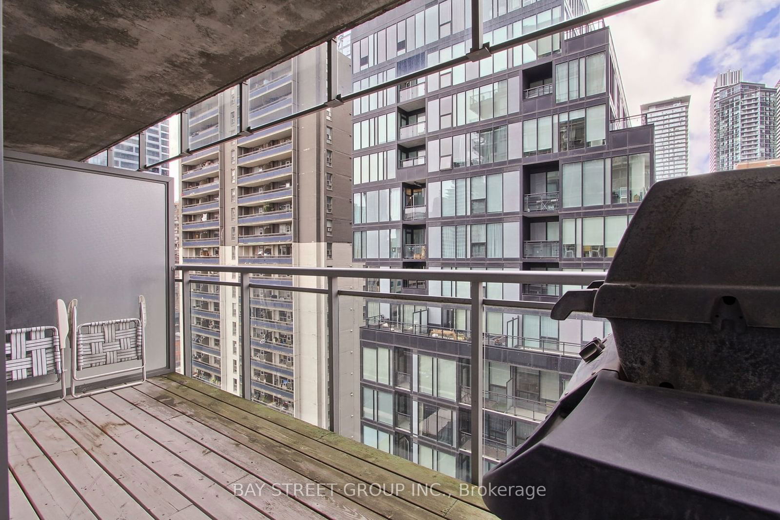 22 Wellesley St E, unit 1508 for sale - image #33