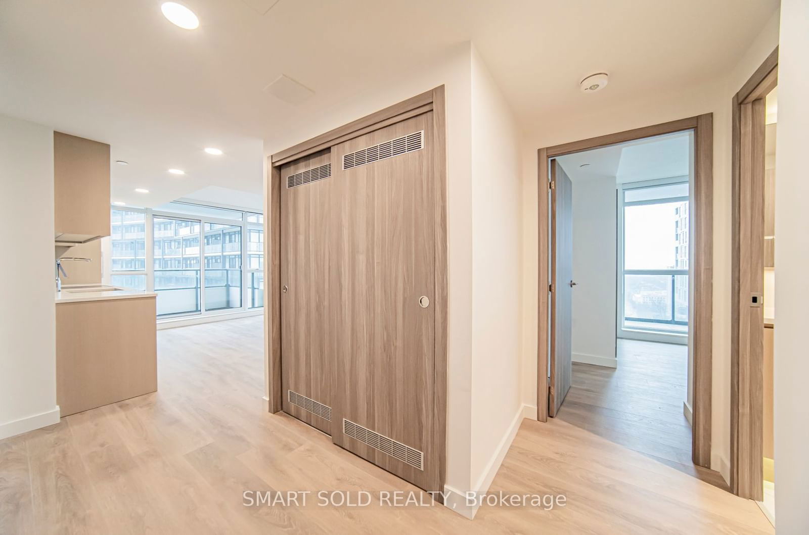 38 Widmer St, unit 2811 for sale - image #9