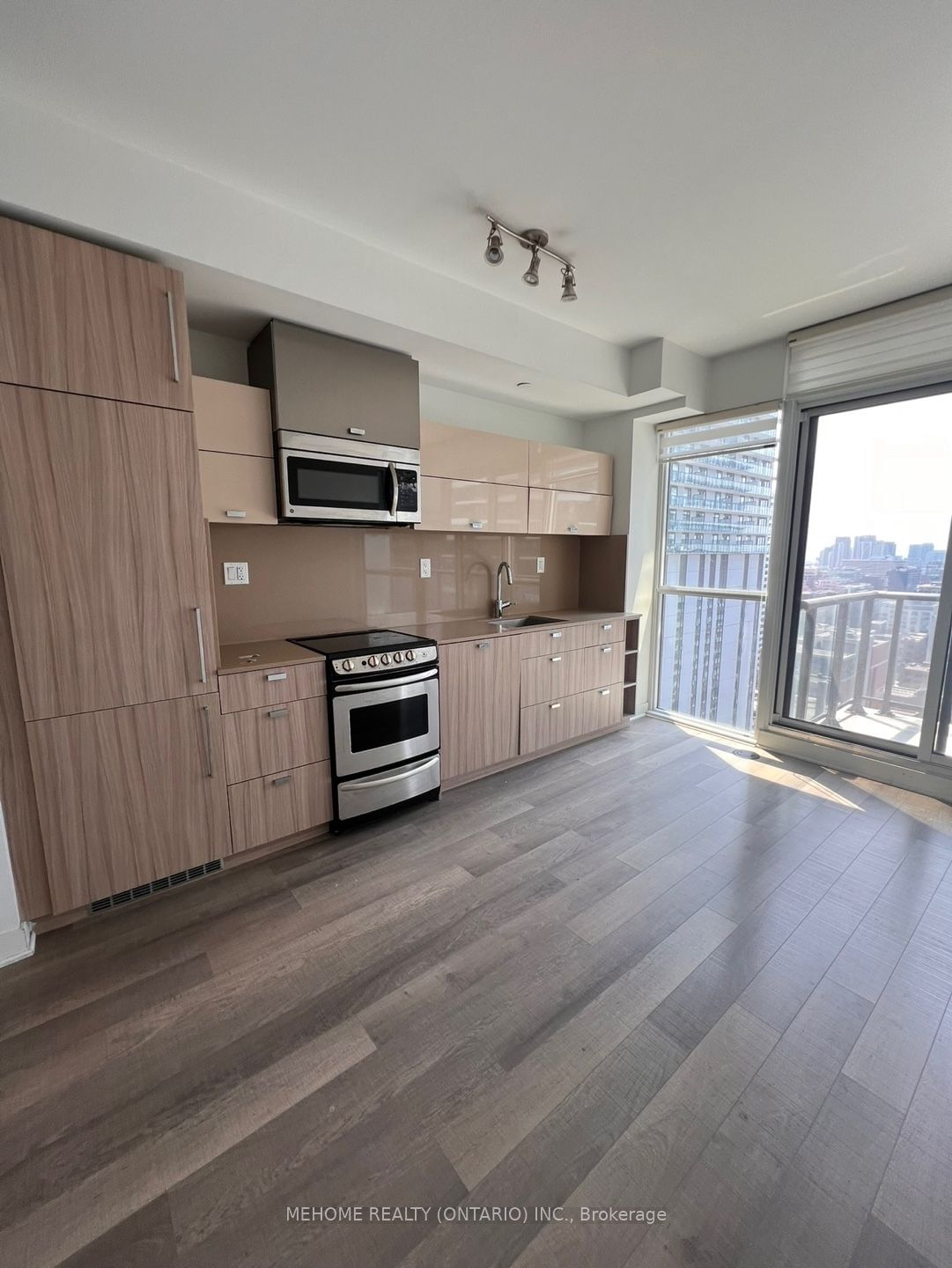 290 Adelaide St W, unit 2412 for sale - image #3