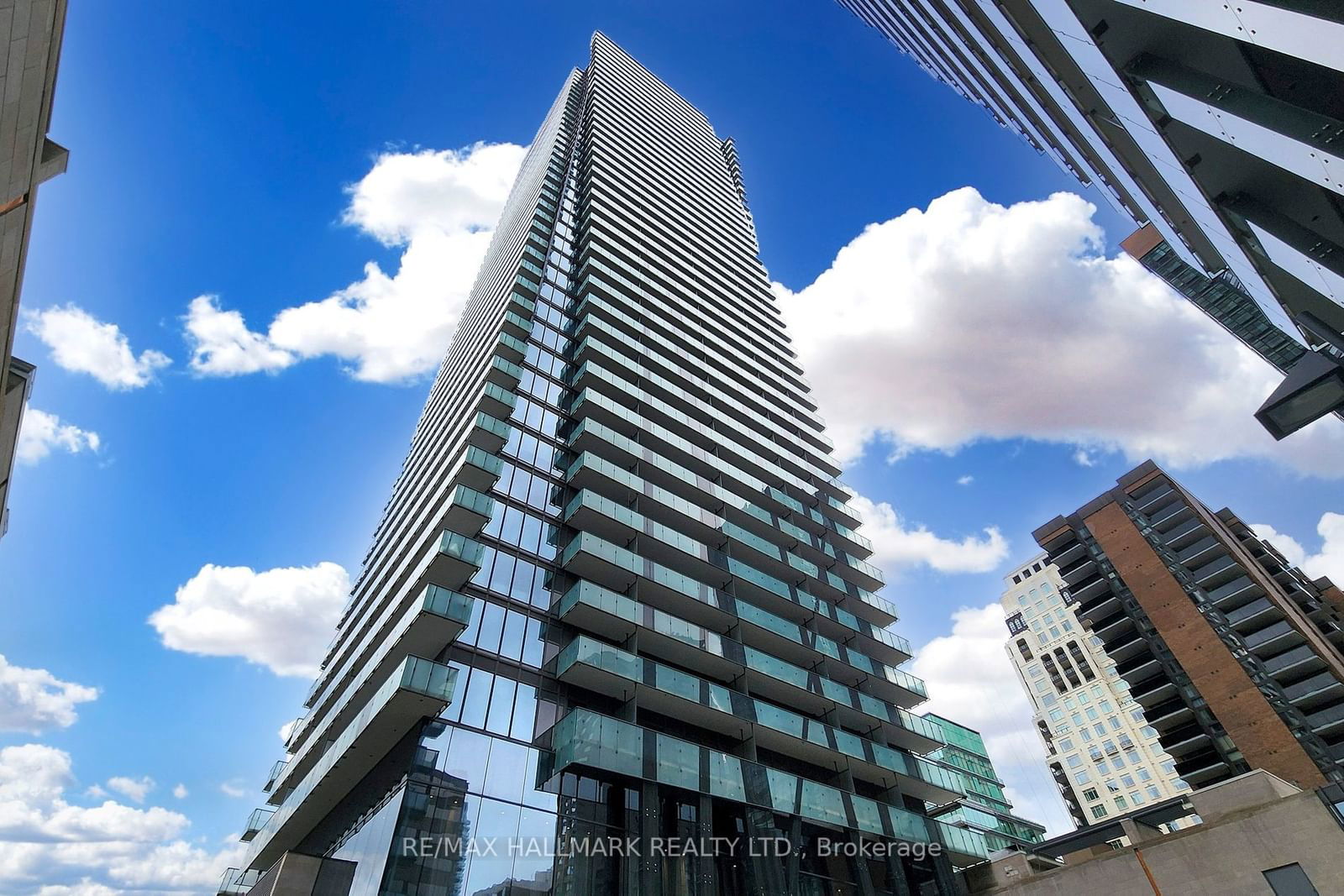 65 St Mary St, unit 3607 for sale - image #2