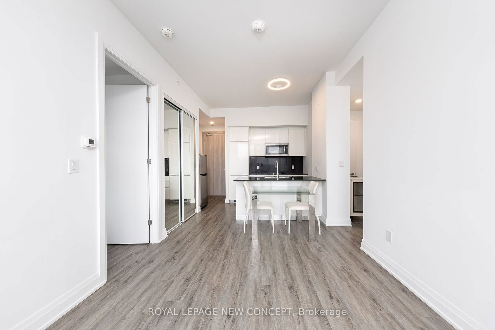 75 Canterbury Pl, unit PH307 for sale - image #3