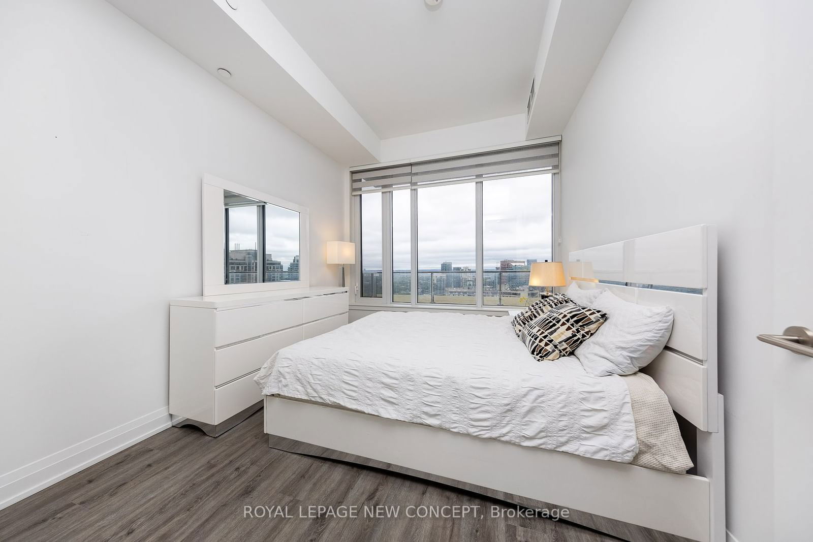 75 Canterbury Pl, unit PH307 for sale