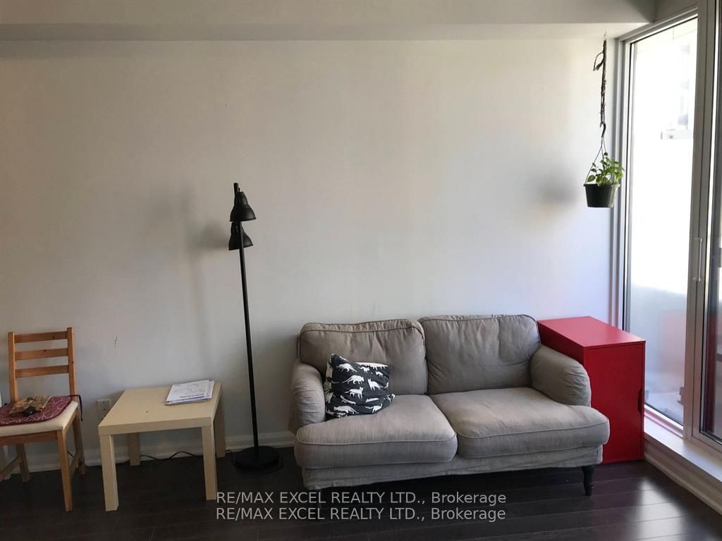 111 Elizabeth St, unit 1616 for rent