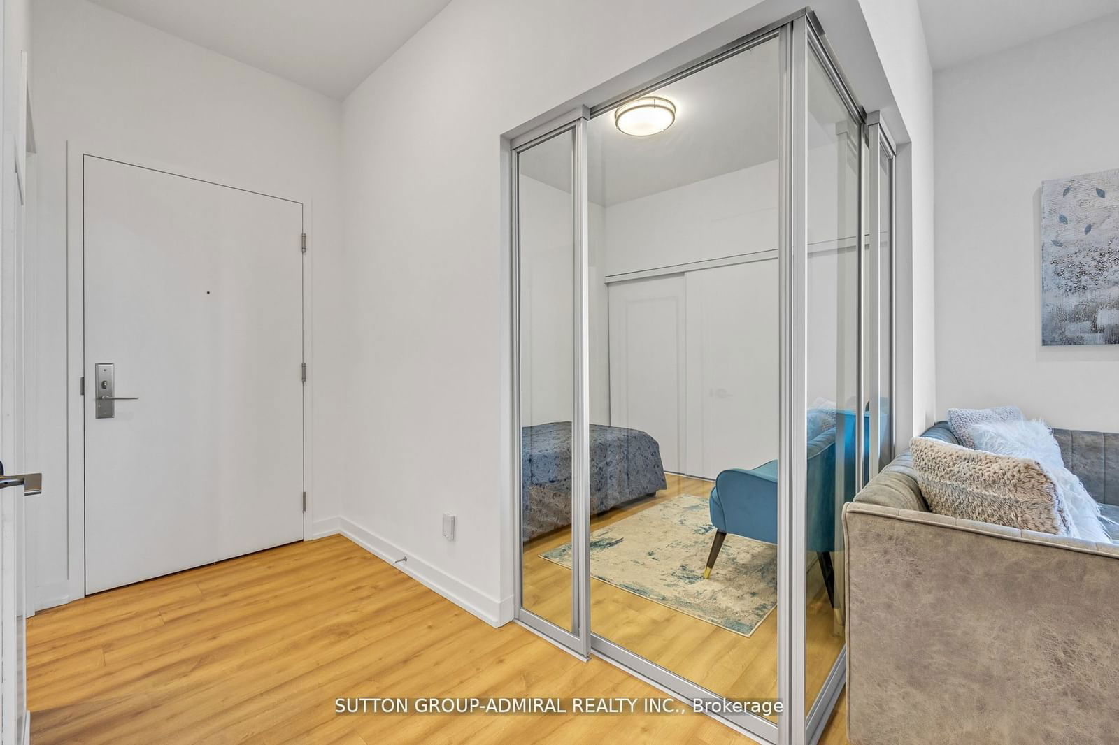 135 EAST LIBERTY St, unit 705 for rent - image #27