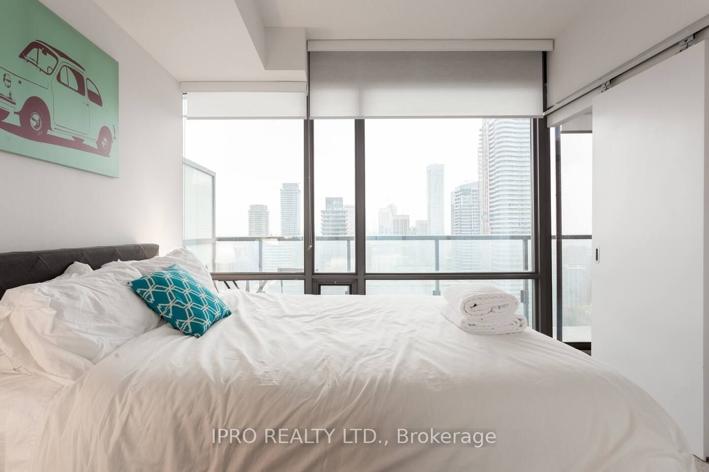 38 Grenville St, unit 4009 for rent - image #4