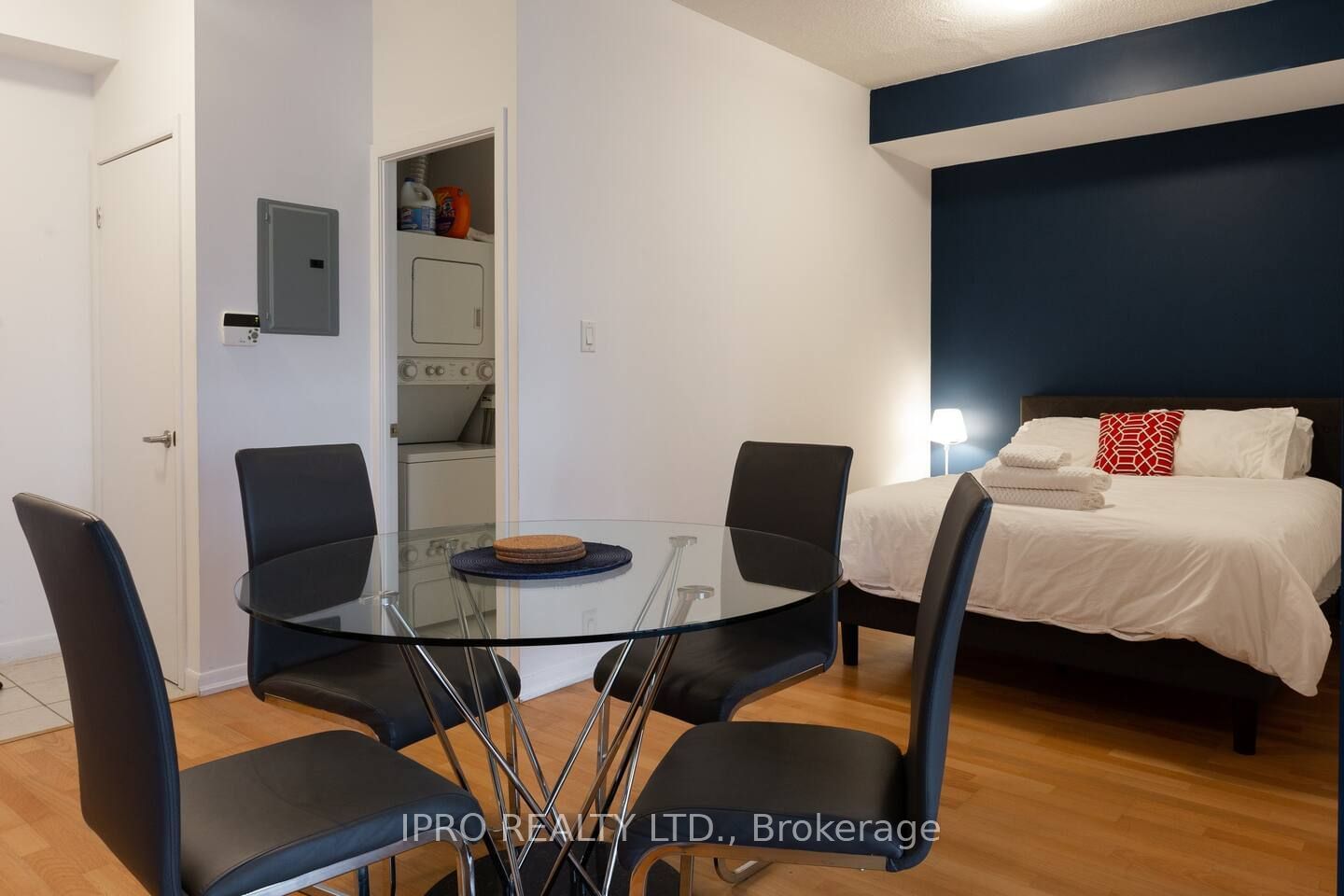 38 Grenville St, unit 4009 for rent - image #7