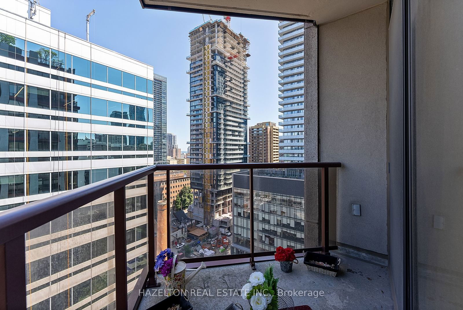 85 Bloor St E, unit 1709 for sale - image #23