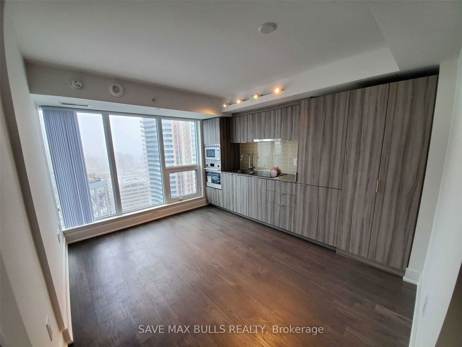 955 Bay St, unit 2504 for sale