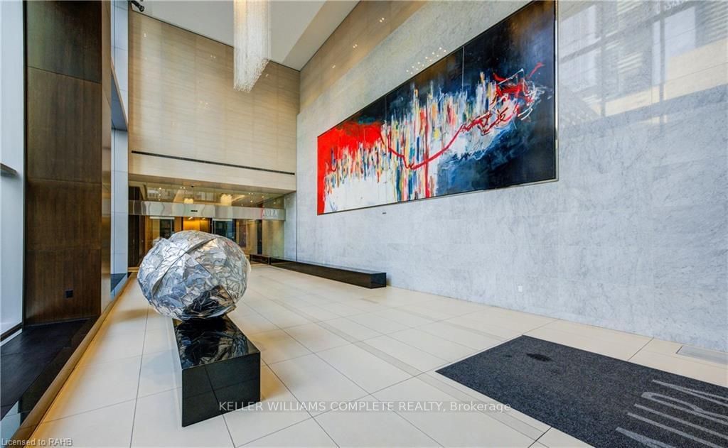 388 Yonge St, unit 7116 for sale - image #4