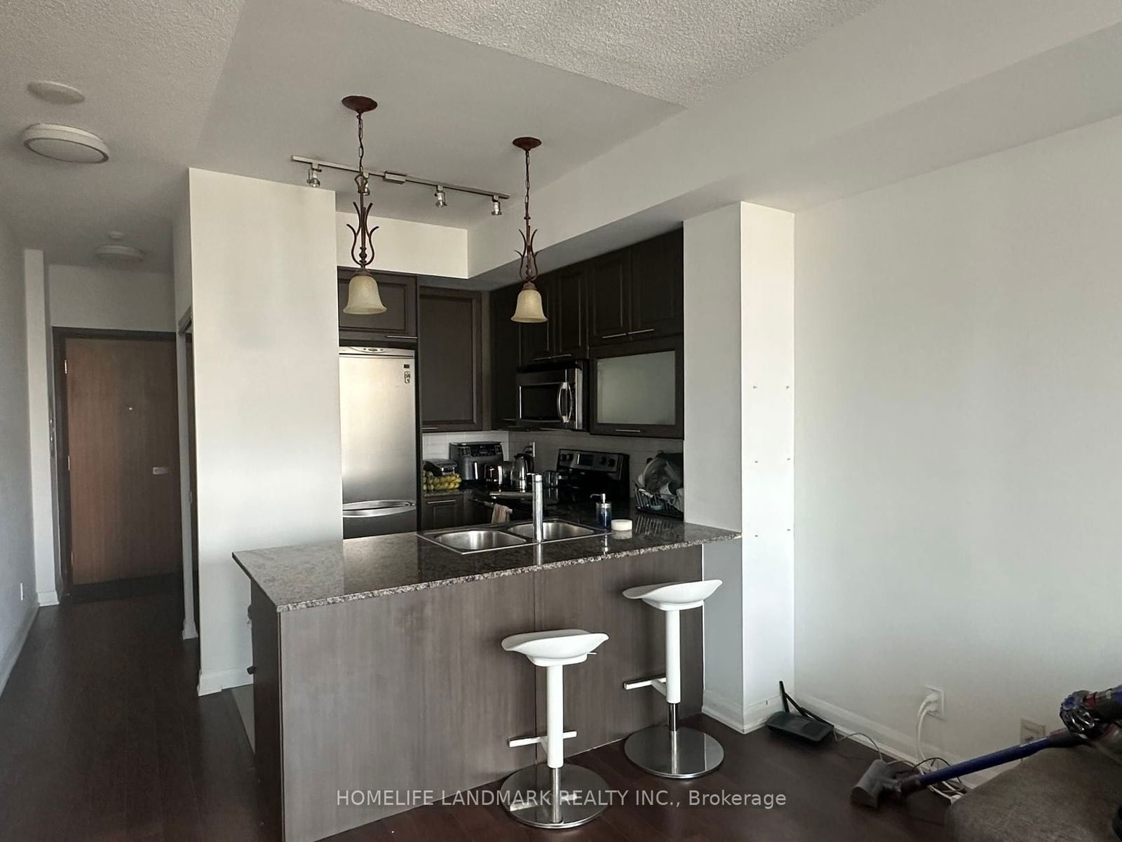 500 Sherbourne St N, unit 1512 for rent - image #2