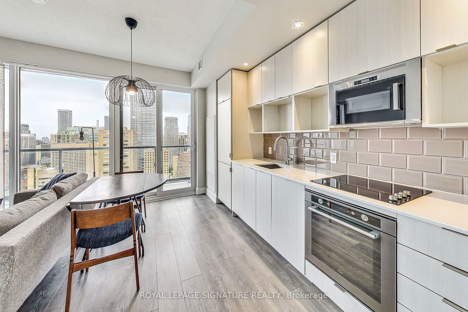 89 McGill St, unit 2912 for rent - image #7