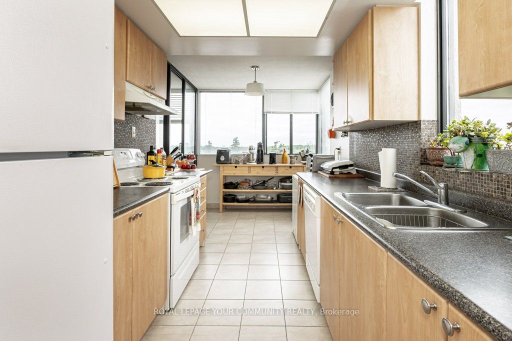 133 Torresdale Ave, unit 606 for sale - image #10