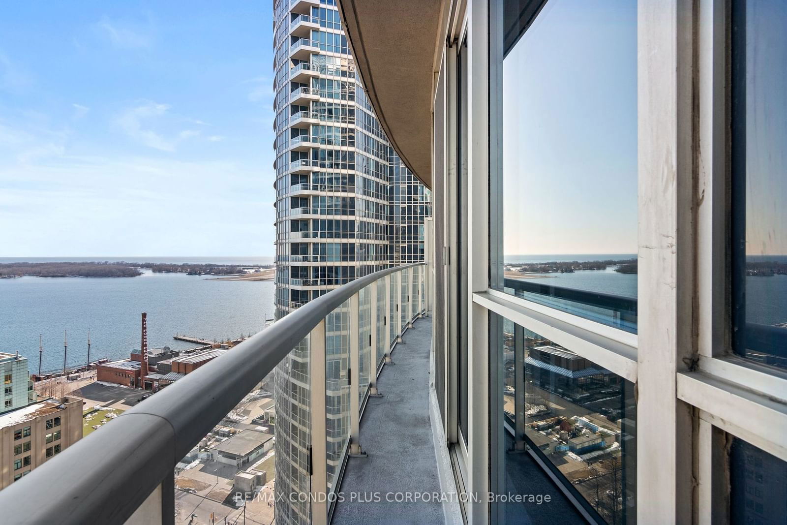 8 York St, unit 2507 for sale