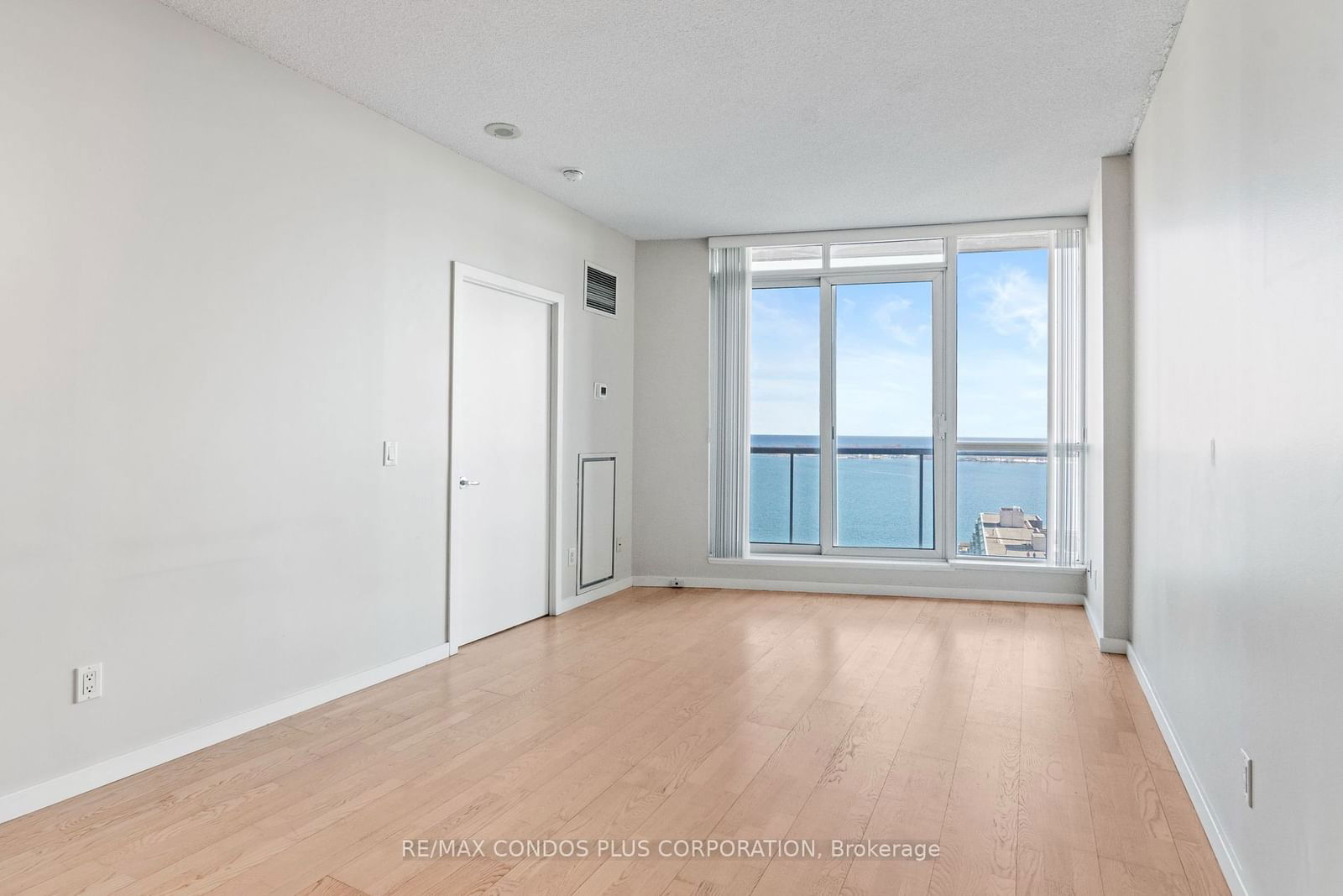 8 York St, unit 2507 for sale - image #8