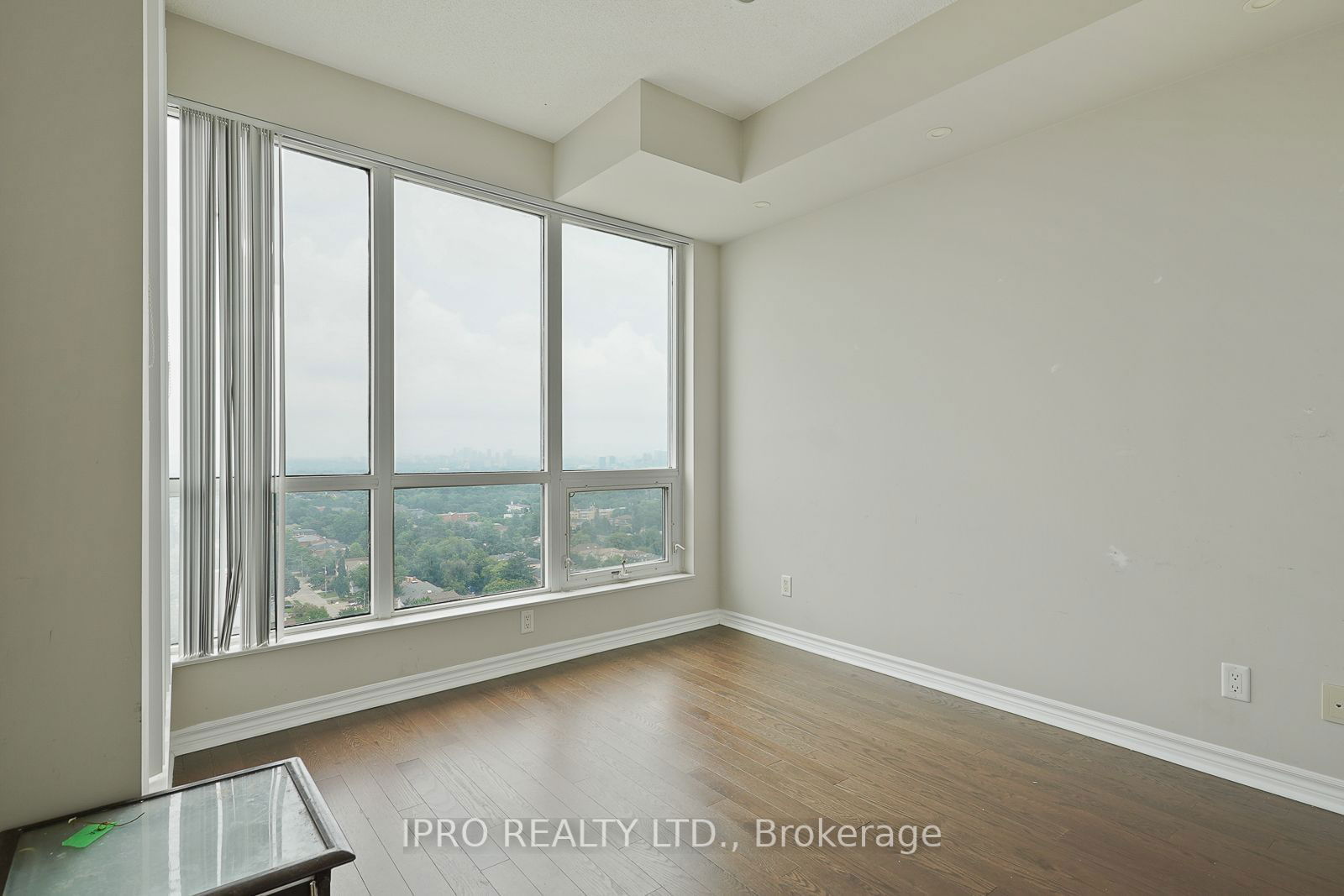 18 Holmes Ave, unit 1915 for rent - image #14