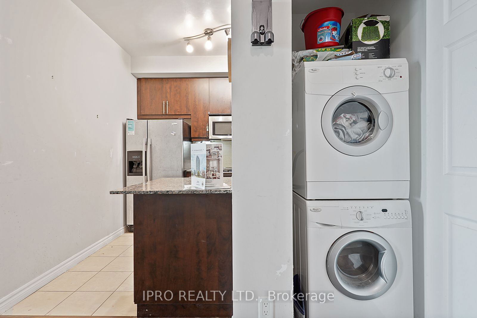 18 Holmes Ave, unit 1915 for rent - image #22