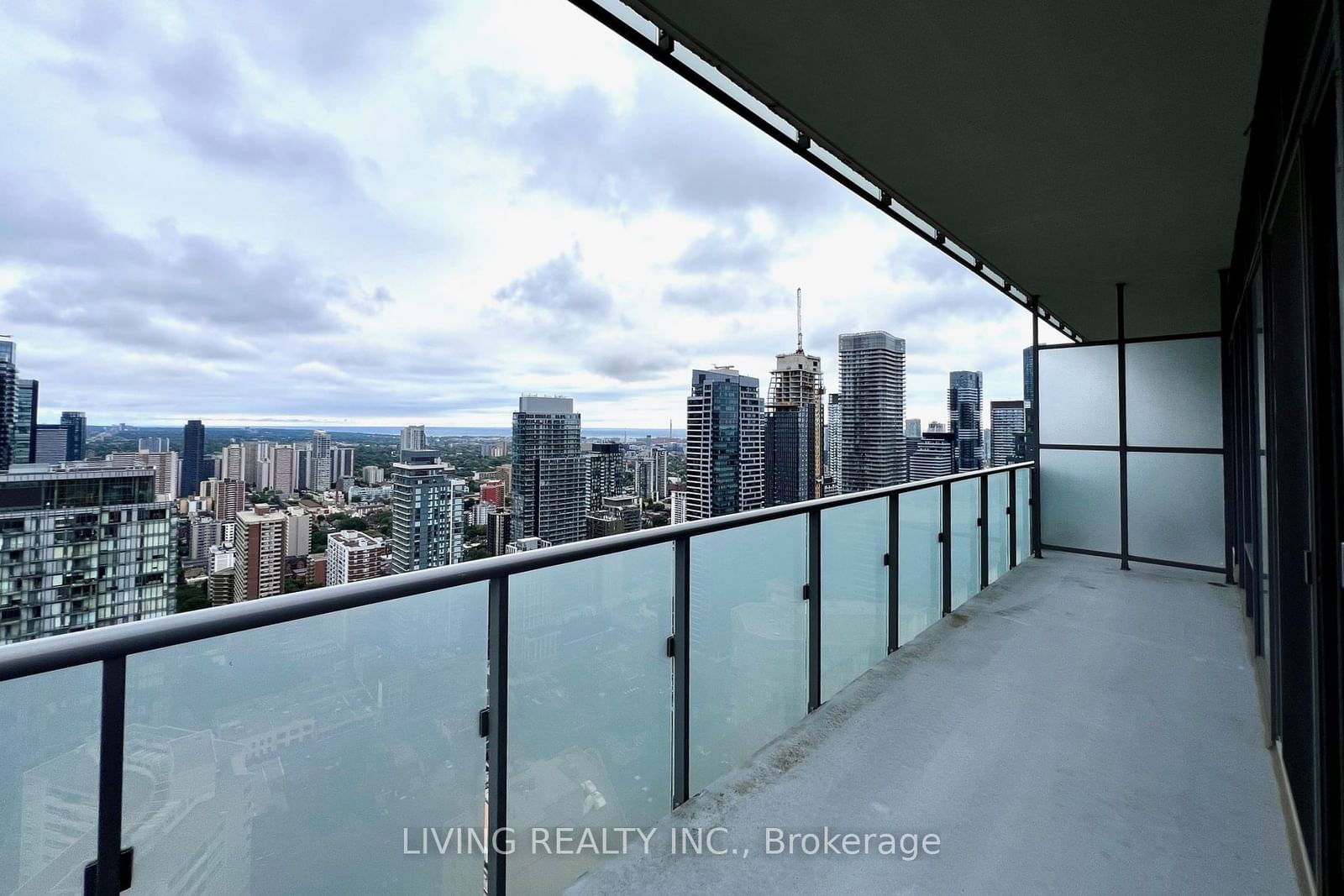 1080 Bay St, unit 4310 for rent - image #8